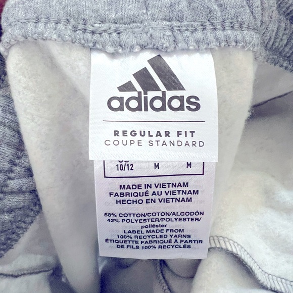 New without tags Adidas Sweatpants - Picture 2 of 3